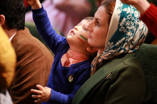 مراسم جشن دهه فجر در بهداشت و درمان صنعت نفت فارس 30
