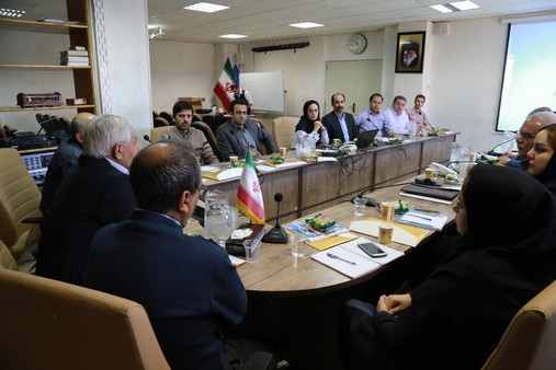 گزارش تصویری 1/ نشست بهینه کاوی استقرار سیستم مدیریت HSE در شیراز 6