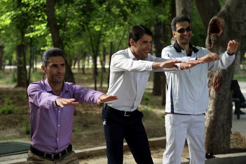 برگزاری همایش پیاده روی به مناسبت هفته سلامت در مرکز فارس 33