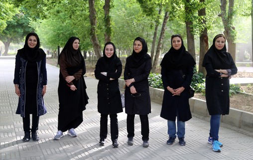 برگزاری همایش پیاده روی به مناسبت هفته سلامت در مرکز فارس 35