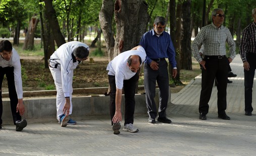 برگزاری همایش پیاده روی به مناسبت هفته سلامت در مرکز فارس 40