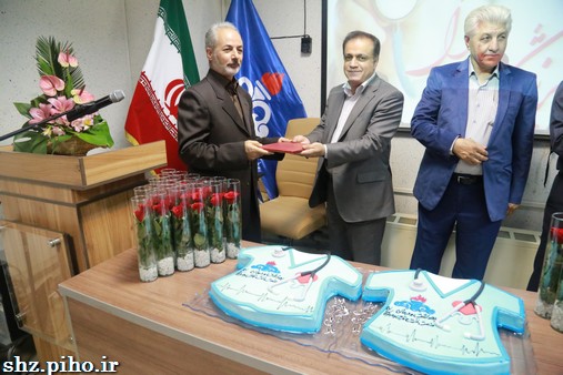 گزارش تصویری/ گرامیداشت روز پزشک در بهداشت و درمان صنعت نفت فارس و هرمزگان 52