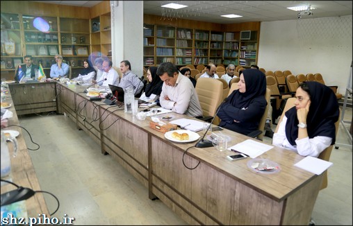 گزارش تصویری/ برگزاری نشست دکتر تندر با مدیران بهداشت و درمان صنعت نفت فارس و هرمزگان  4