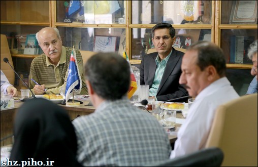 گزارش تصویری/ برگزاری نشست دکتر تندر با مدیران بهداشت و درمان صنعت نفت فارس و هرمزگان  18