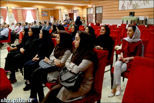 گزارش تصویری/ دکتر تندر سکاندار بهداشت و درمان صنعت نفت فارس و هرمزگان شد 18