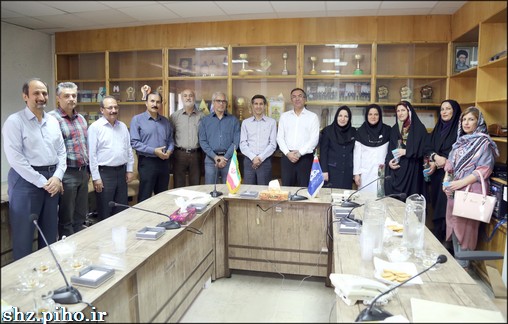 گزارش تصویری/ از رابطان سلامت نمایشگاه هفته سلامت منطقه فارس تجلیل شد 12