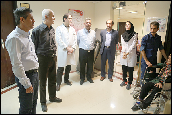گزارش تصویری/ بازدید رییس بهداشت و درمان صنعت نغت فارس و هرمزگان از مراکز درمانی امام علی و مرودشت 38