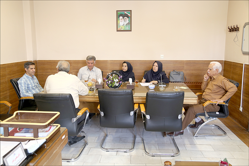 نشست هیات مدیره کانون بازنشستگان شیراز و رییس بهداشت و درمان صنعت نفت فارس و هرمزگان 6