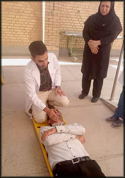 برگزاری دوره ی آموزشی آشنایی با تجهیزات آمبولانس در مرکز درمانی مرودشت 2