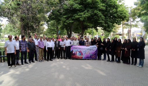 برگزاری همایش پیاده روی به مناسبت هفته سلامت در مرکز فارس 56