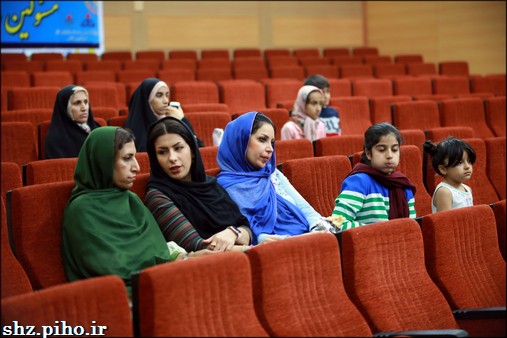 گزارش تصویری/ مراسم جشن دهه فجر و پاسداشت روز پرستار در بهداشت و درمان صنعت نفت منطقه هرمزگان 25