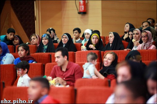 گزارش تصویری/ مراسم جشن دهه فجر و پاسداشت روز پرستار در بهداشت و درمان صنعت نفت منطقه هرمزگان 98