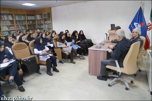 گزارش تصویری/ نشست هم اندیشی رئیس بهداشت و درمان صنعت نفت فارس و هرمزگان با پرستاران  16