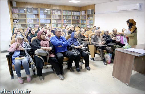 گزارش تصویری/ سمینار یک روزه " تغذیه در بیماران دیابتی " در بهداشت و درمان صنعت نفت فارس و هرمزگان 1