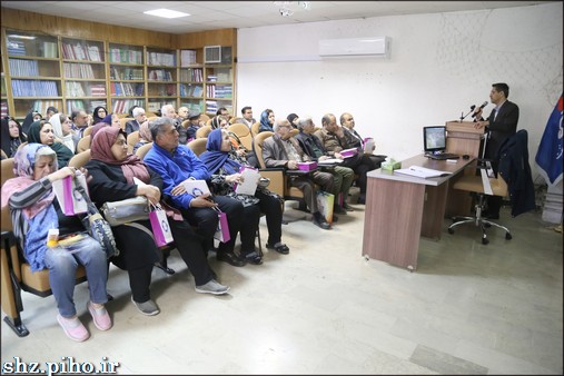 گزارش تصویری/ سمینار یک روزه " تغذیه در بیماران دیابتی " در بهداشت و درمان صنعت نفت فارس و هرمزگان 6