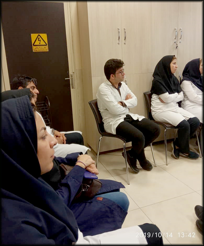 برگزاری کلاس آموزشی نحوه استفاده از دستگاه دی سی شوک در مرکز درمانی امام علی 3
