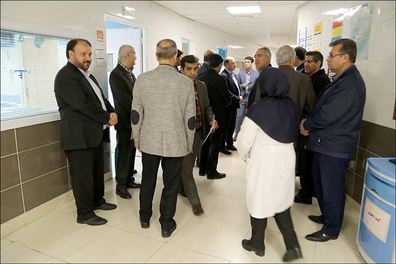 گزارش تصویری/ بازدید مدیرعامل بهداشت و درمان صنعت از مرکز آموزشی درمانی سوانح سوختگی و ترمیمی حضرت امیرالمومنین(ع) و مرکز درمانی آموزشی، پژوهشی و درمانی ابوعلی سینا 25
