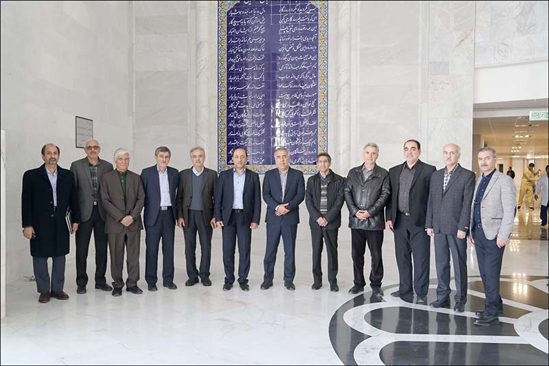 بازدید مدیرعامل بهداشت و درمان صنعت از مرکز آموزشی درمانی سوانح سوختگی و ترمیمی حضرت امیرالمومنین(ع) و مرکز درمانی آموزشی، پژوهشی و درمانی ابوعلی سینا2 2 6