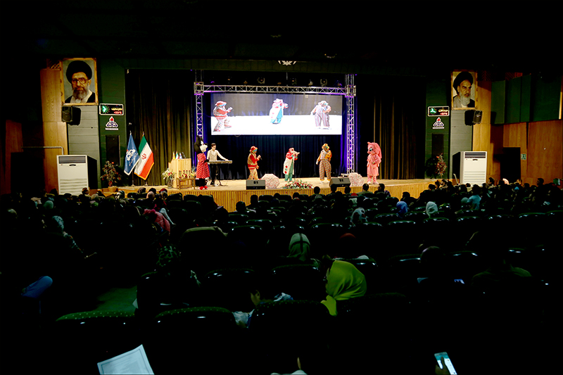 برگزاری جشن دهه فجر در بهداشت و درمان صنعت نفت فارس و هرمزگان 5