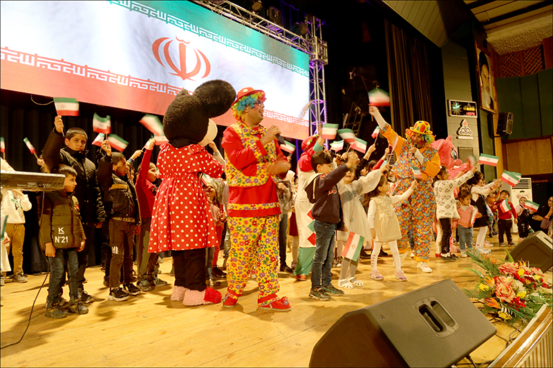 برگزاری جشن دهه فجر در بهداشت و درمان صنعت نفت فارس و هرمزگان 10