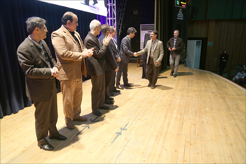 برگزاری جشن دهه فجر در بهداشت و درمان صنعت نفت فارس و هرمزگان 18