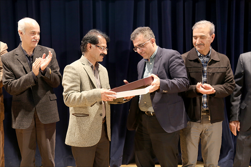 برگزاری جشن دهه فجر در بهداشت و درمان صنعت نفت فارس و هرمزگان 22