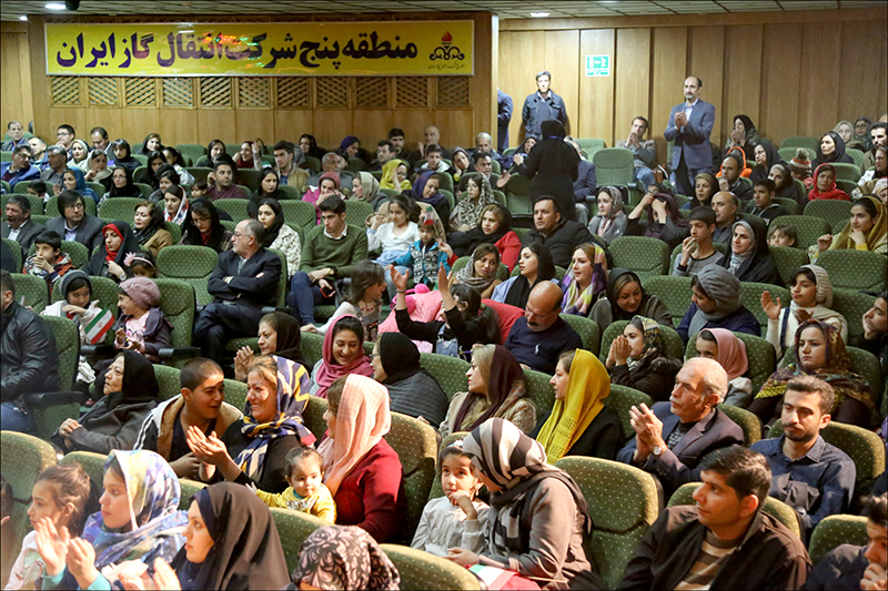 برگزاری جشن دهه فجر در بهداشت و درمان صنعت نفت فارس و هرمزگان 31