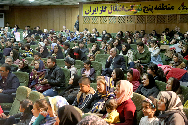 برگزاری جشن دهه فجر در بهداشت و درمان صنعت نفت فارس و هرمزگان 33