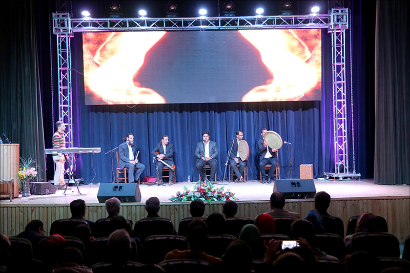 برگزاری جشن دهه فجر در بهداشت و درمان صنعت نفت فارس و هرمزگان 36