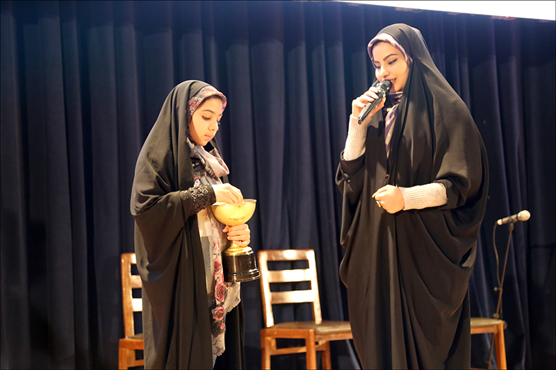 برگزاری جشن دهه فجر در بهداشت و درمان صنعت نفت فارس و هرمزگان 40