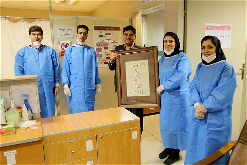 با ابیاتی از افشین علا از پرسنل خدوم اورژانس منطقه فارس تقدیر شد 6