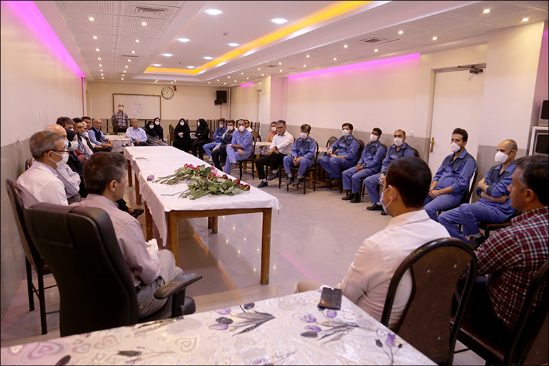 گرامی داشت روز کارگر و تقدیر از زحمات پرسنل بهداشت و درمان در ایام شیوع کرونا 12