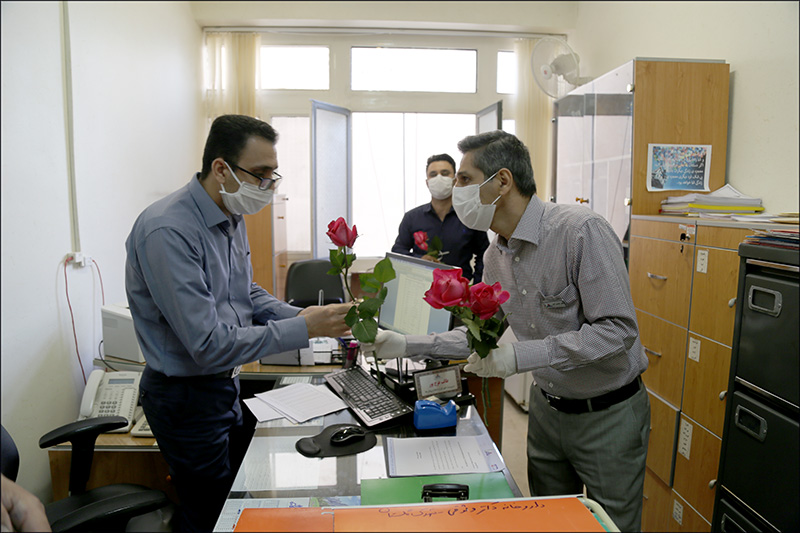 گرامی داشت روز کارگر و تقدیر از زحمات پرسنل بهداشت و درمان در ایام شیوع کرونا 39