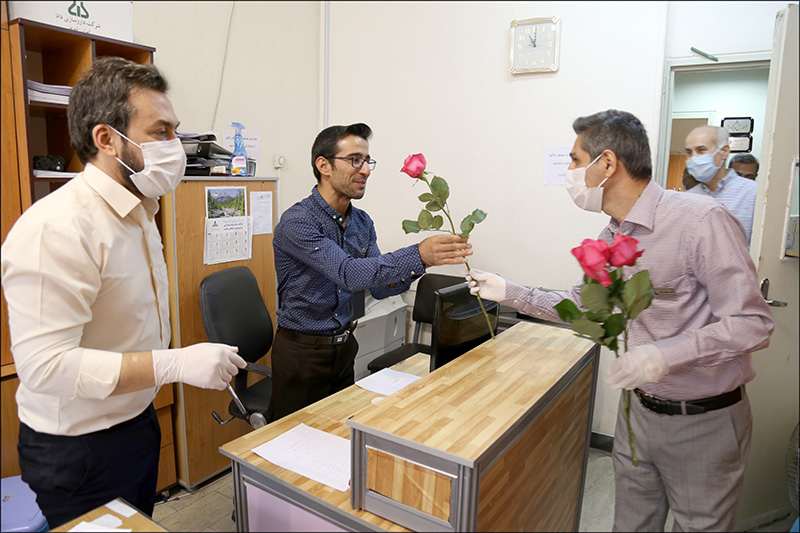 گرامی داشت روز کارگر و تقدیر از زحمات پرسنل بهداشت و درمان در ایام شیوع کرونا 51