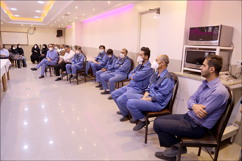 گرامی داشت روز کارگر و تقدیر از زحمات پرسنل بهداشت و درمان در ایام شیوع کرونا 56