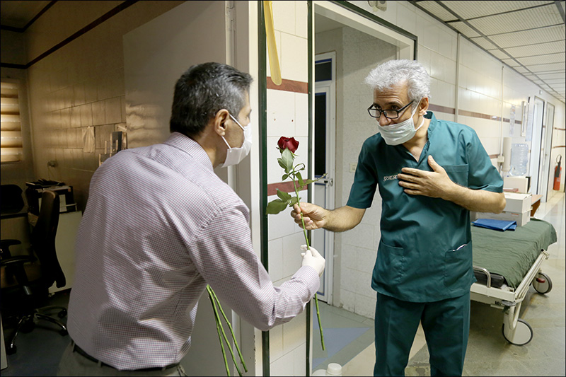 گرامی داشت روز کارگر و تقدیر از زحمات پرسنل بهداشت و درمان در ایام شیوع کرونا 61