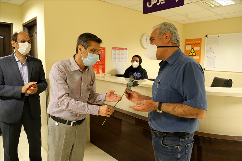 گزارش تصوصری گرامیداشت روز کارگر درمانگاه امام علی 40