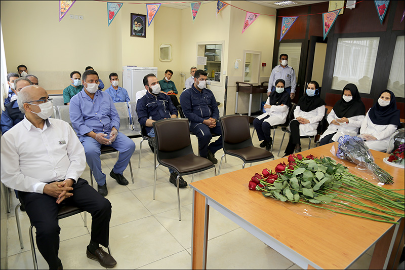 گزارش تصوصری گرامیداشت روز کارگر درمانگاه امام علی 45