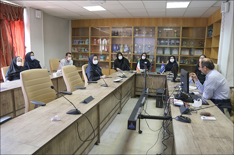 پرسنل واحد پذیرش با نحوه ارتباط موثر و تکریم ارباب رجوع آشنا شدند 3