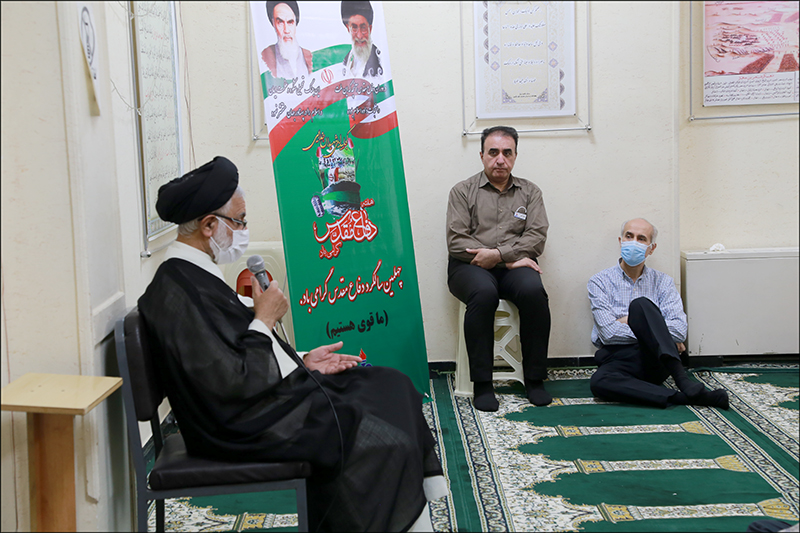 گزارش تصویری/ اقدامات هفته دفاع مقدس در بهداشت و درمان صنعت نفت فارس و هرمزگان3 3