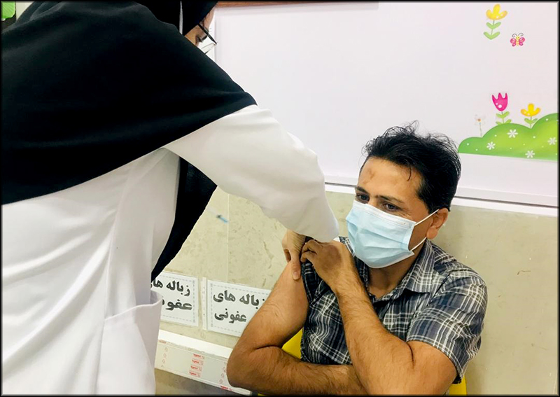 انجام واکسیناسیون هپاتیت B در منطقه هرمزگان 4