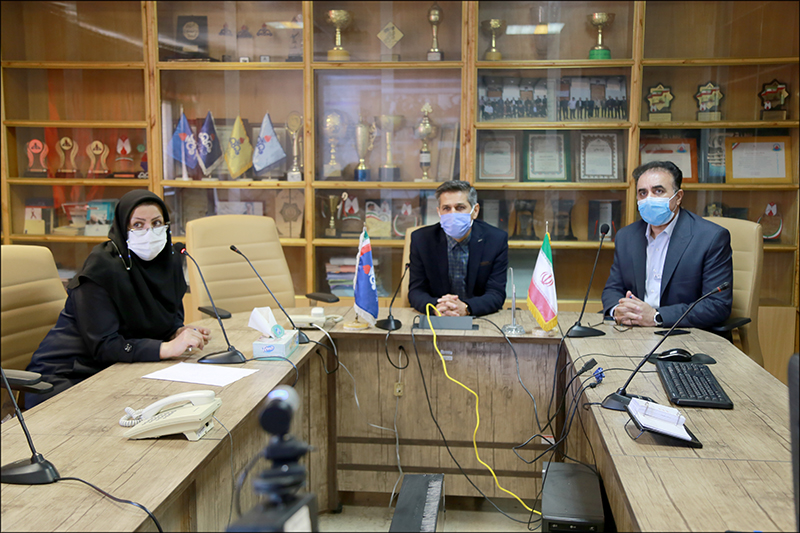 برگزاری نشست گرامی داشت روز زن با حضور مدیرعامل سازمان و بانوان بهداشت و درمان صنعت نفت فارس و هرمزگان 14