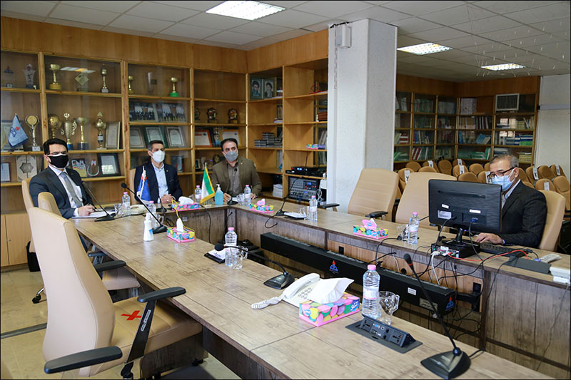 انجام ممیزی مراقبتی خارجی سیستم مدیریت HSE در بهداشت و درمان صنعت نفت منطقه فارس 7