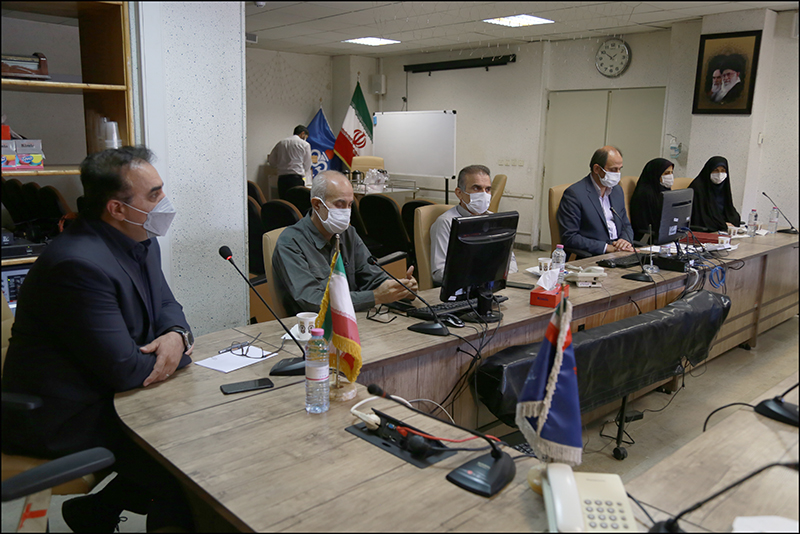 تجلیل از برگزیدگان بهداشت و درمان صنعت نفت فارس و هرمزگان در سومین جشنواره قرآنی بیان 10