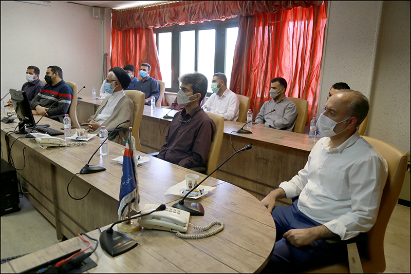 تجلیل از برگزیدگان بهداشت و درمان صنعت نفت فارس و هرمزگان در سومین جشنواره قرآنی بیان 12