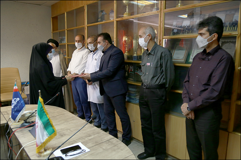 تجلیل از برگزیدگان بهداشت و درمان صنعت نفت فارس و هرمزگان در سومین جشنواره قرآنی بیان