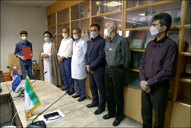 برگزیدگان بهداشت و درمان صنعت نفت فارس و هرمزگان در سومین جشنواره قرآنی بیان تجلیل شدند