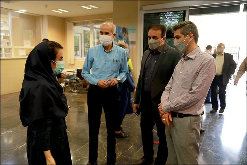 انجام واکسیناسیون کووید 19 در بهداشت و درمان صنعت نفت فارس و هرمزگان 1 11