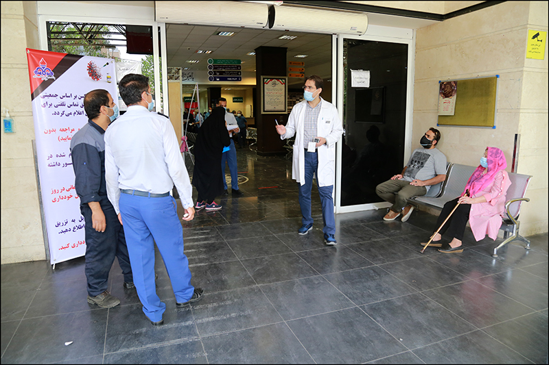 انجام واکسیناسیون کووید 19 در بهداشت و درمان صنعت نفت فارس و هرمزگان 1 30