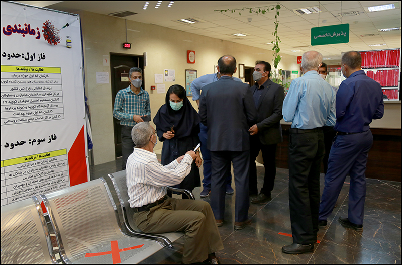 انجام واکسیناسیون کووید 19 در بهداشت و درمان صنعت نفت فارس و هرمزگان 1 31